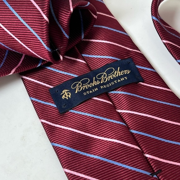 Brooks Brothers Stain Resistant Elegant Striped Tie in Burgundy and Blue - Picture 7 of 10